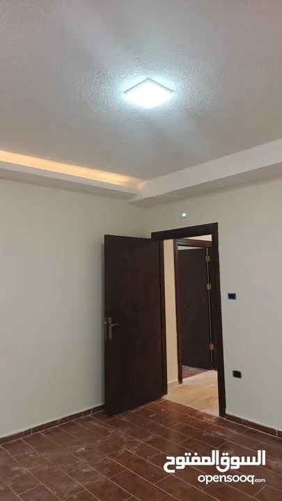 شقة مساحة 220م مميزة جداً للبيع طابقية كل طابق شقة / اسكان المهندسين مقابل منطقة حي الصحابة