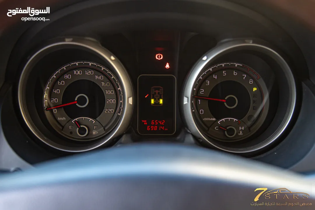 Mitsubishi Pajero 2014  السيارة وارد الشركة و قطعت مسافة 69,000 كم فقط للبيع