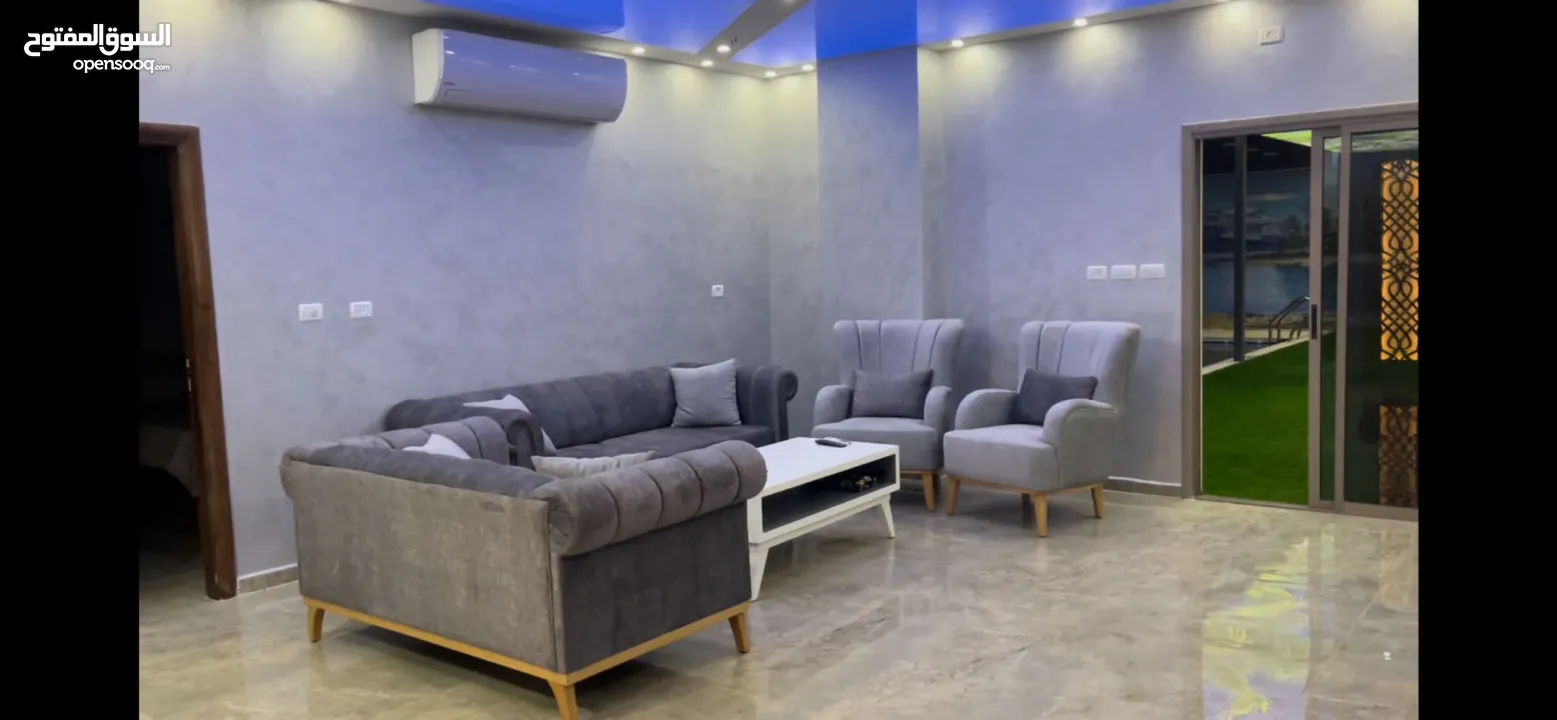 للبيع فيلا باريحا منطقه انويعمه