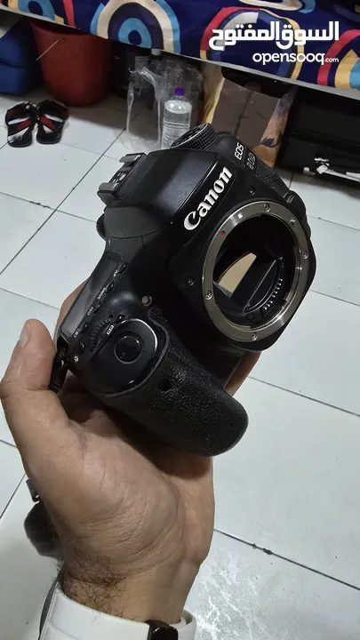 كاميرا كانون 80D حالة الجديد ممتازة جدا إستعمال خفيف جدا جدا Canon 80D