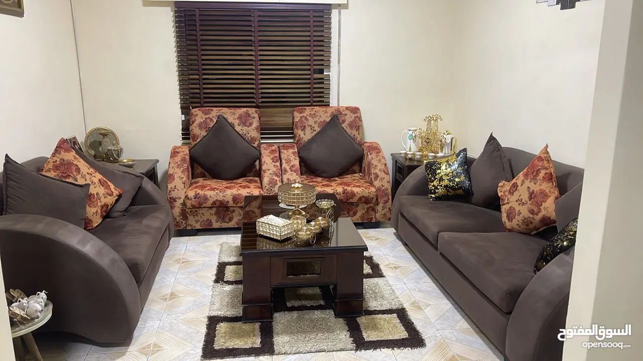 طقم كنب لاتيه سبع مقاعد
