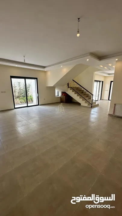 تملك فيلا مميزة من أربع طوابق ضمن كومباوند في أرقى مناطق دابوق بسعر مميز / ref 9475