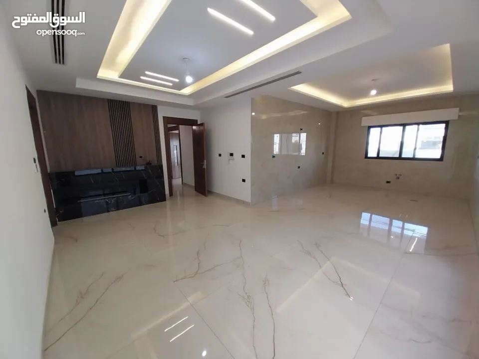 شقة غير مفروشة للبيع ( Property ID : 39822 )