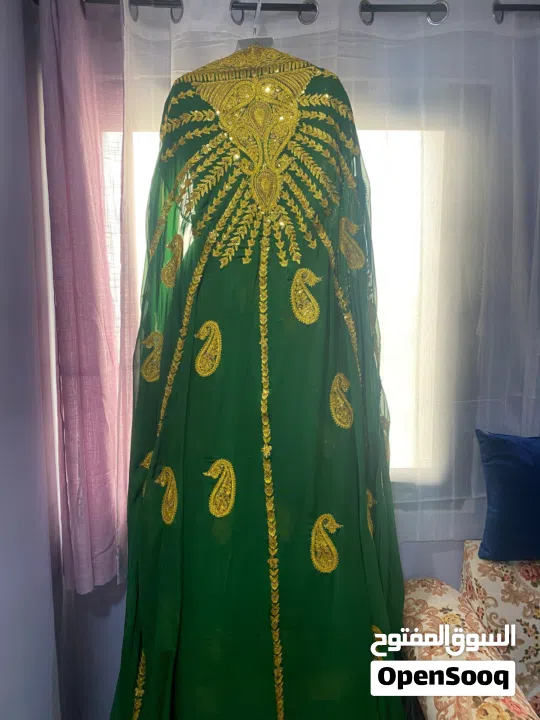 فستان زفاف للبيع