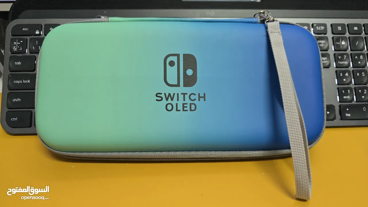 اجهزة تحكم وحقيبة لجهاز Nintendo Switch