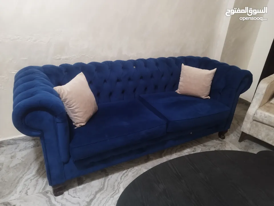 طقم كنب للبيع بحاله جيده