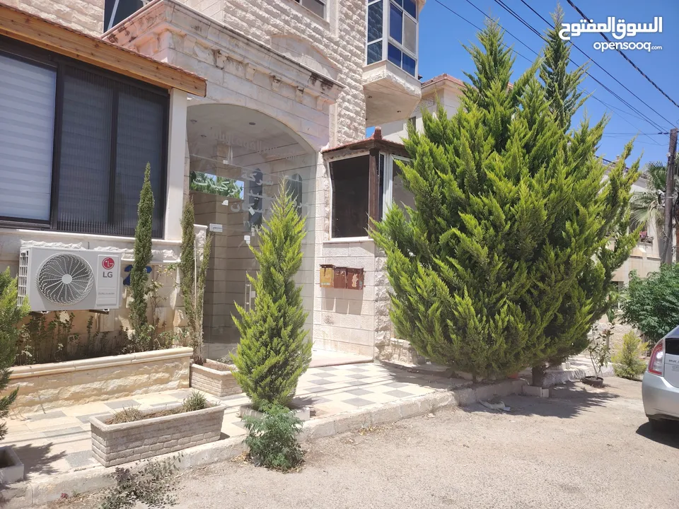 شقة ارضية للبيع ضاحية الرشيد