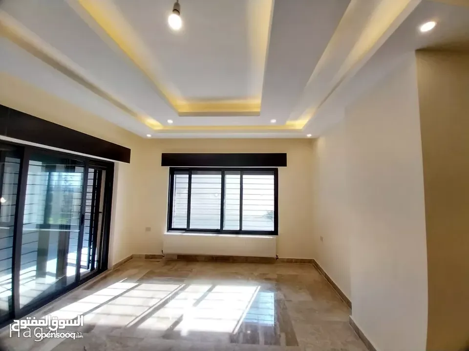 شقة فاخرة طابق تسوية مع ترس للبيع في خلدا ( Property ID : 30441 )