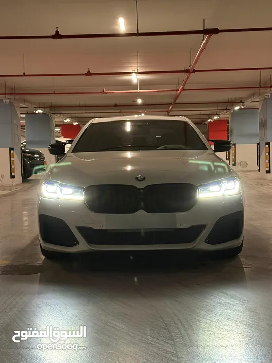 BMW 530e 2021 M بنزين+كهرباء هايبرد بسعر المغري المنافس على الكاش فقط(تبديل مرفوض)