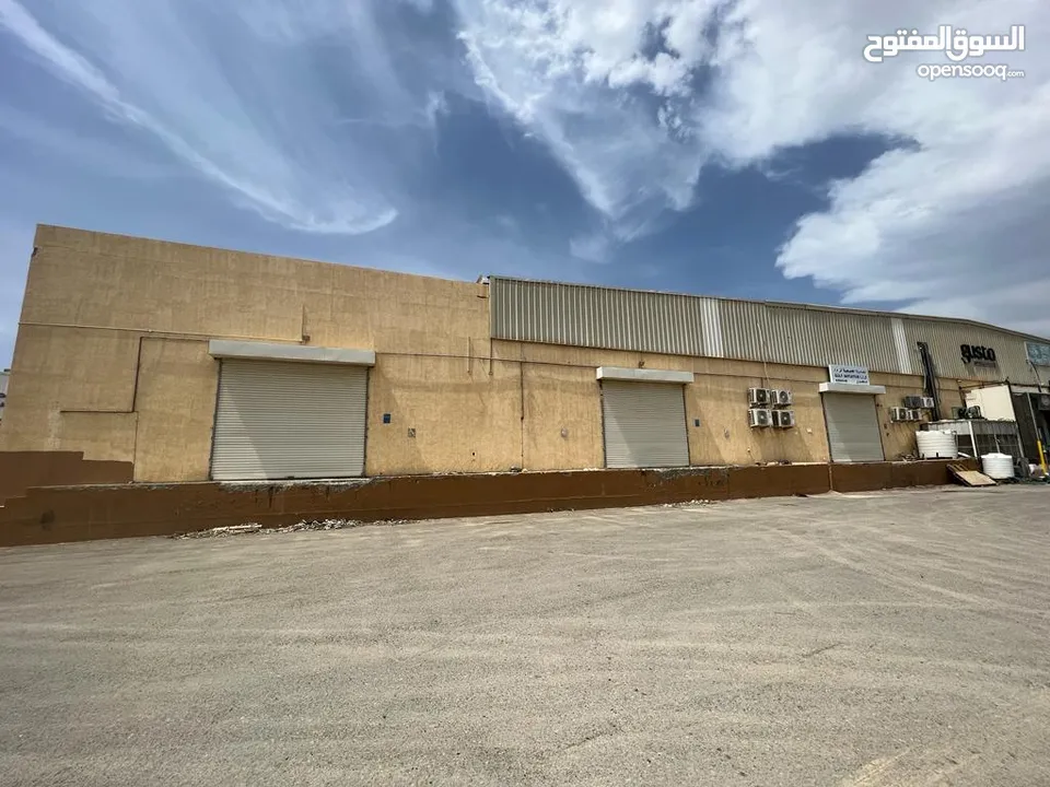 مستودع للإيجار في الرسيل Warehouse for rent in Al Rusayl