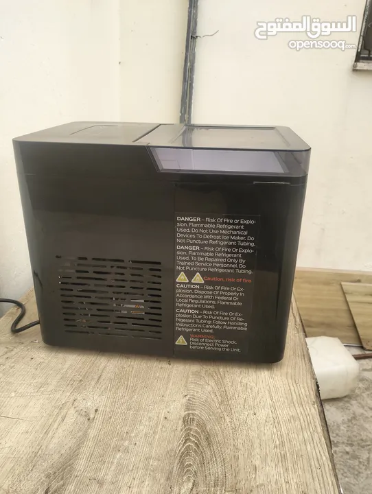 للبيع ice maker بحالة ممتازة جدا ماركة ناشيونال وسريعة التحضير تستخدم في البيوت والمطاعم والكافيهات.
