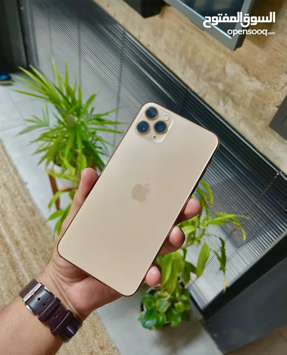 iPhone 11Pro Max بالكرتونة