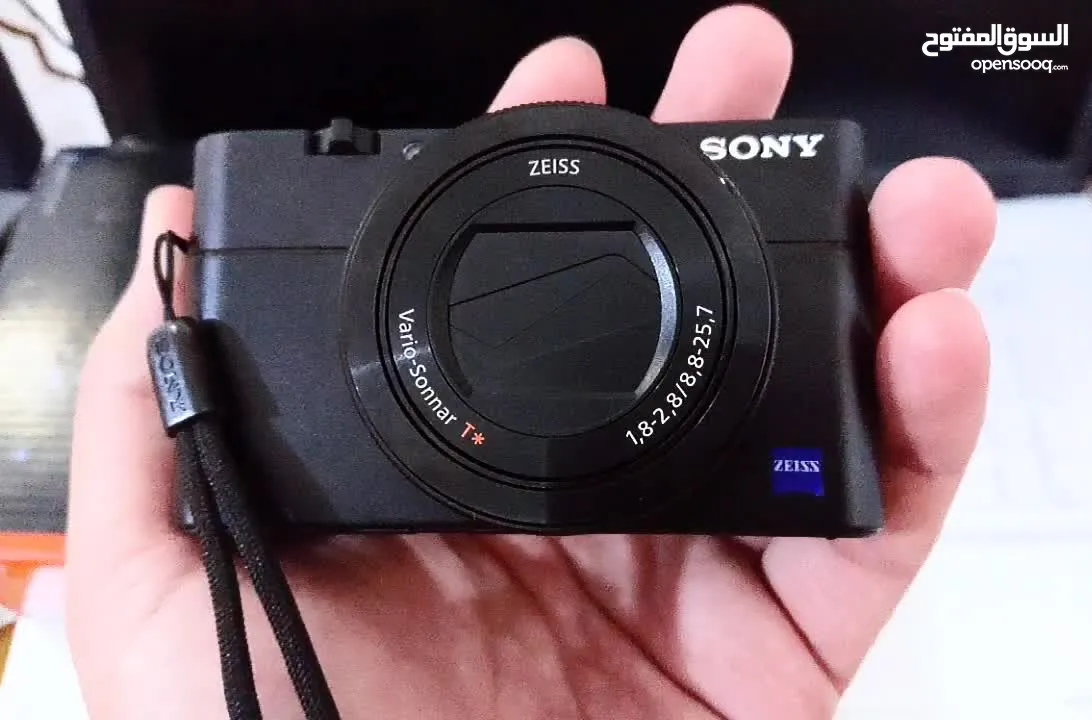 كاميرا سوني RX100V (Mark 5) مارك 5 شبه الجديد