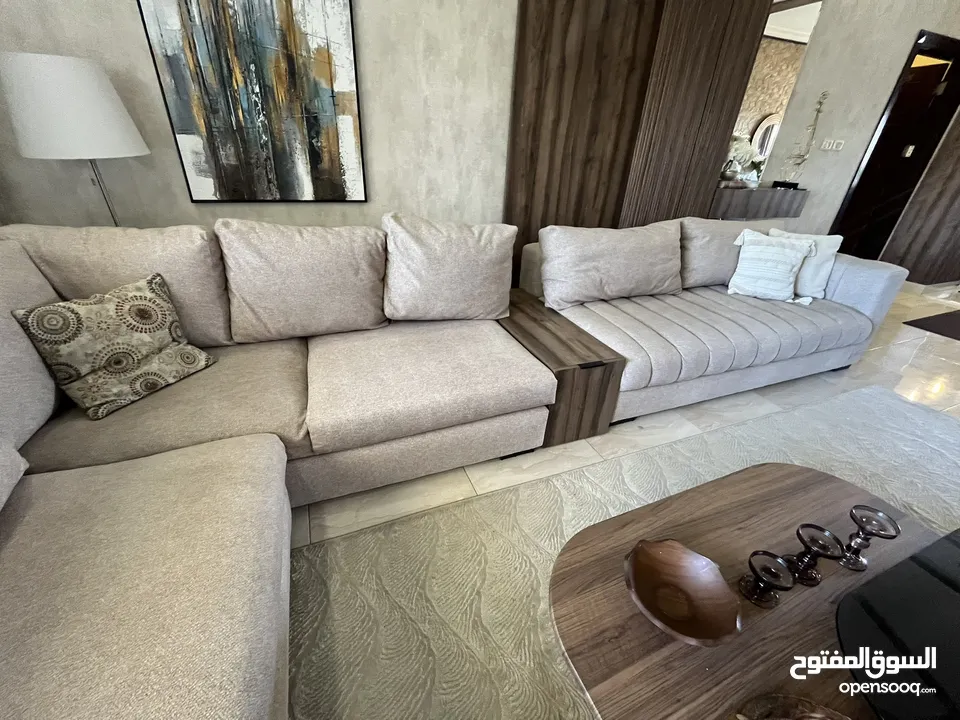طقم كورنر مودرن Q design استخدم قليل
