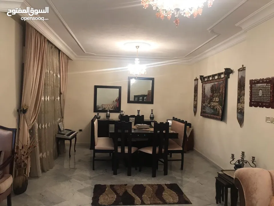 شقة مميزة 3 غرف نوم مفروشة بالكامل منطقة مخدومة مع اطلالة رائعة في اجمل مناطق تلاع العلي خلدا