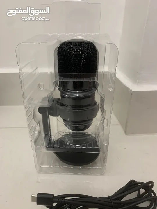 Hyperx solo cast microphone and stand