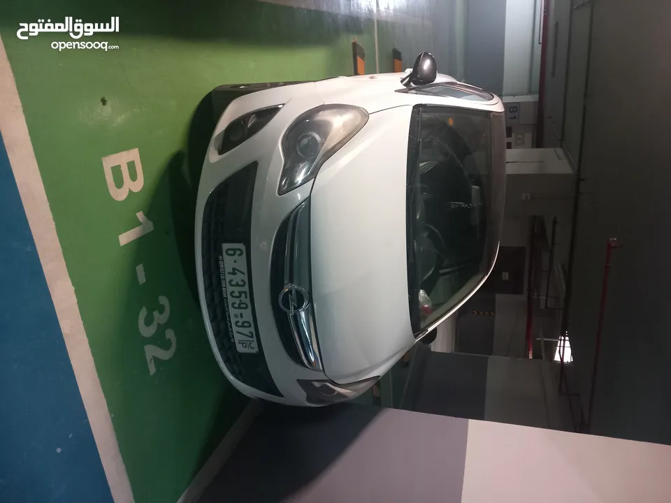 اوبل كورسا 2014