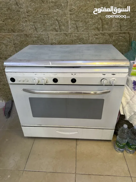 فرن و غاز مستعمل حجم كبير