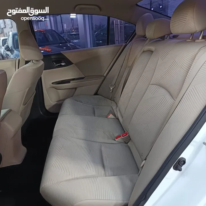 هوندا أكورد LX 2017