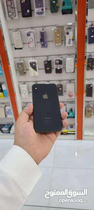 عرض خاااص : iPhone xs max 256gb هواتف نظيفة  بسعر يناسبك