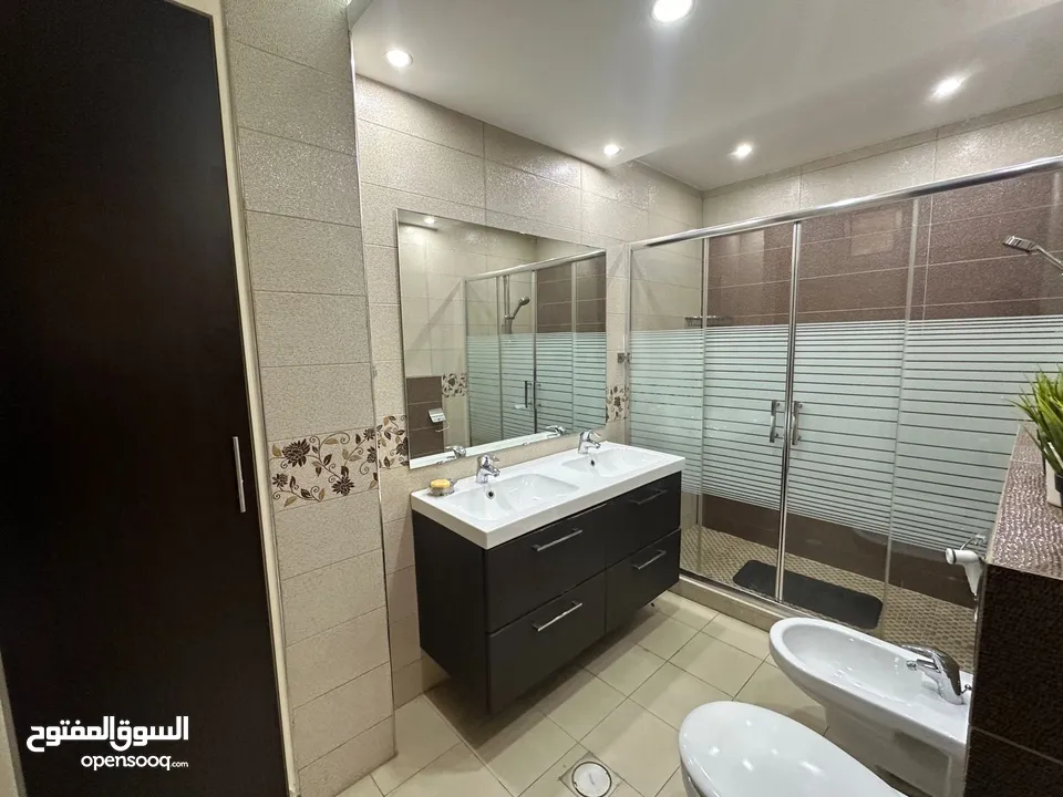 شقة غير مفروشة للبيع في ضاحية النخيل ( Property ID : 38816 )