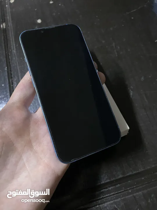iPhone 13 عادي وكاله مع كرتونه128 جيجا