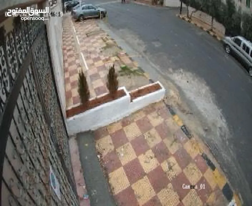 شقة مميزة شبة أرضية مستقلة للإيجار بموقع هادئ جدا