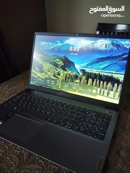 لابتوب Lenovo , RAM 8GB  تخزين 800GB , شاشة [14] بوصة  بحالة ممتازة