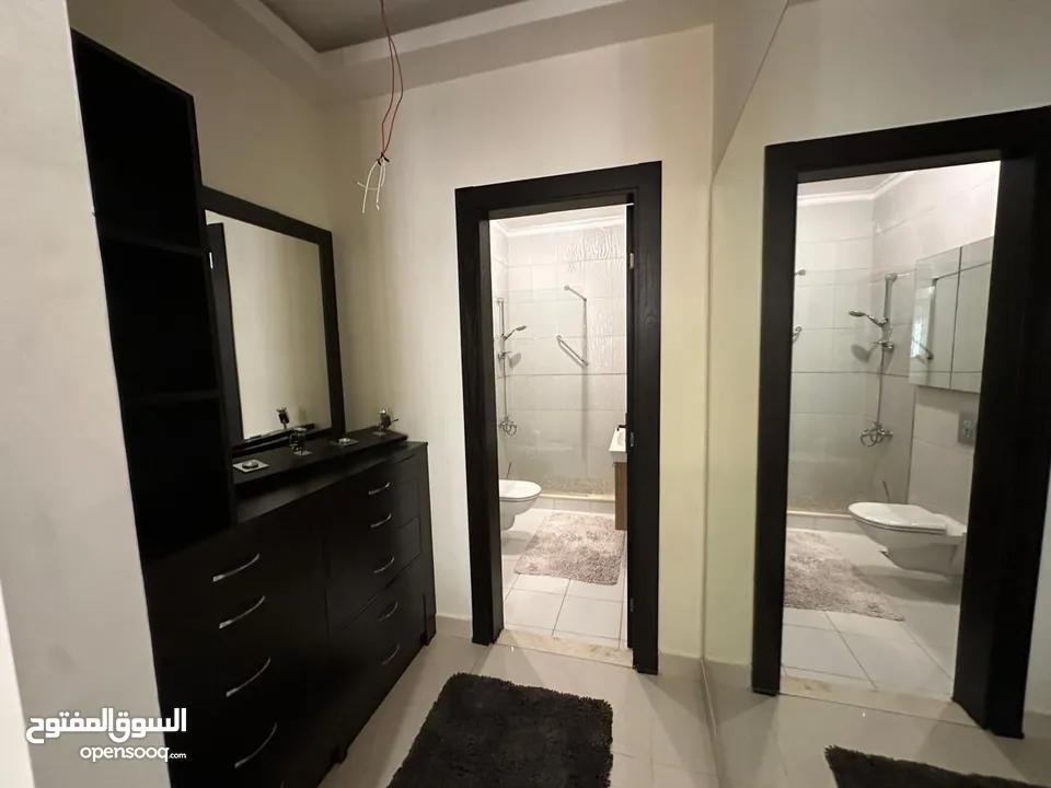 شقه مفروشه للايجار في طريق المطار ( Property 40592 )-175037760