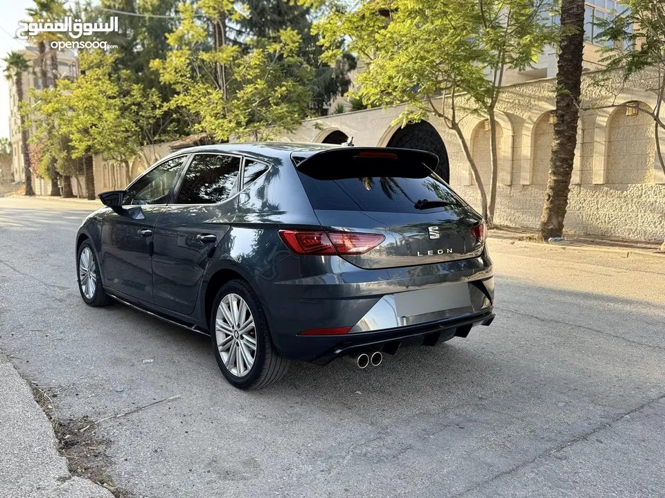 سيات ليون اكسلنس 2018
