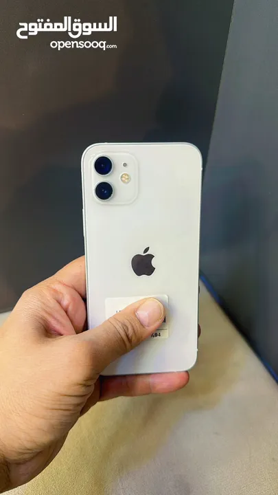 iPhone 12 64 GB  البطاريات من 88-93 مكفول اسبوعين