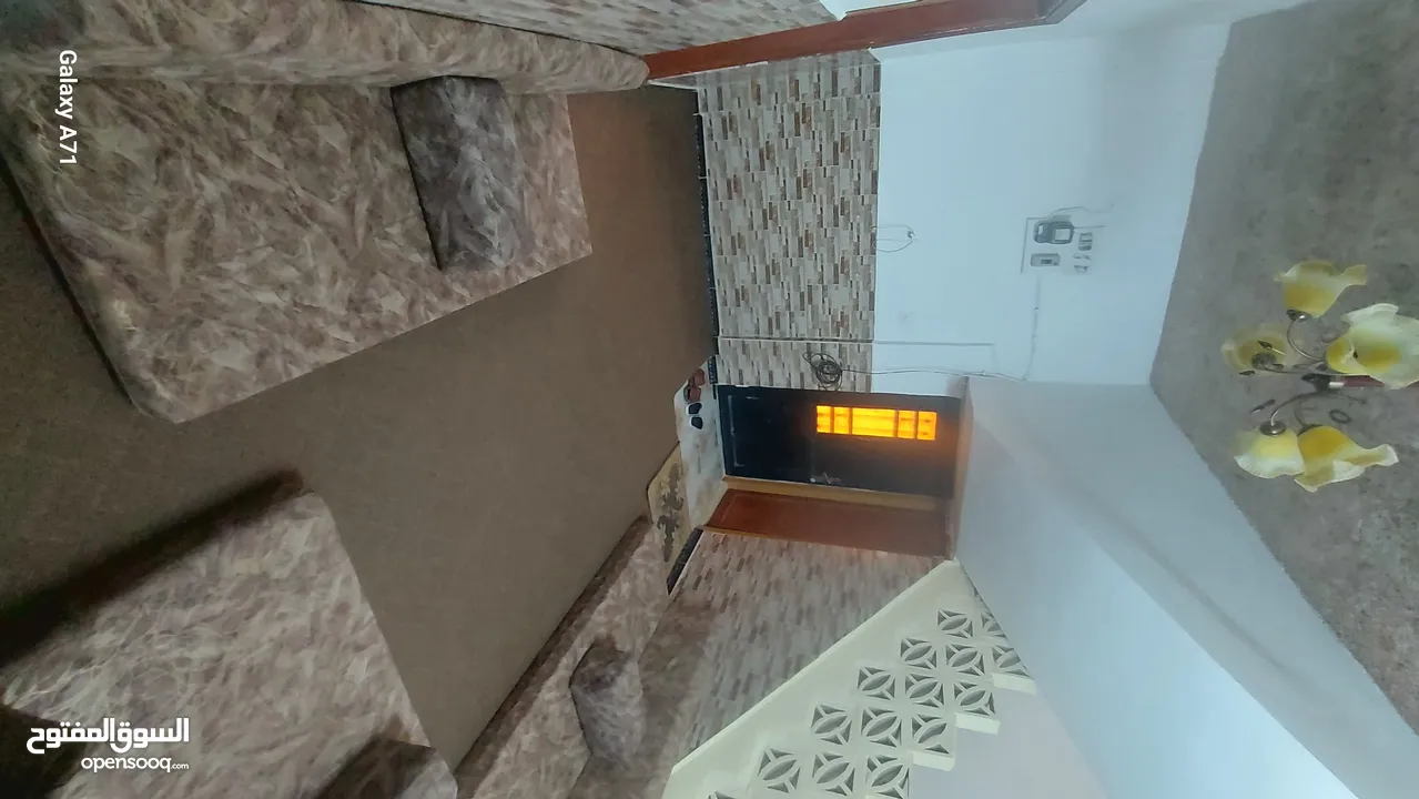 بيت للبيع مخيم الحصن