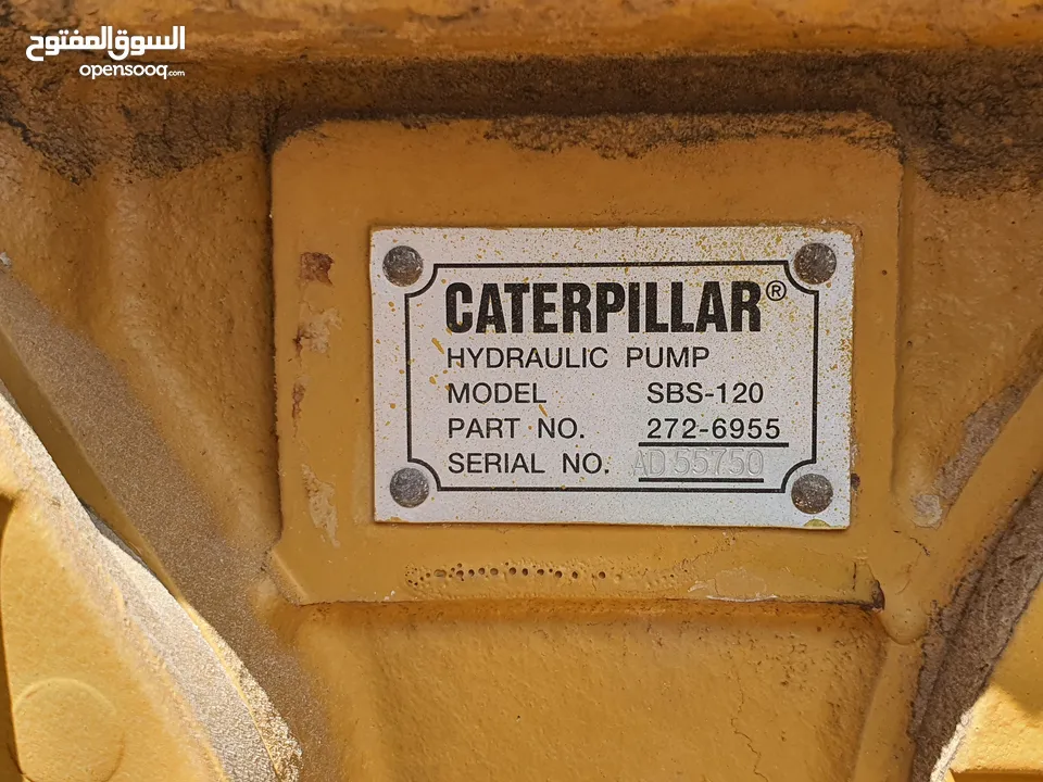 حفار صنع اليابان Caterpillar 320D موديل 2010 عدد ساعات 18000 مع اتنين باكت مجهز خط جاك هامر