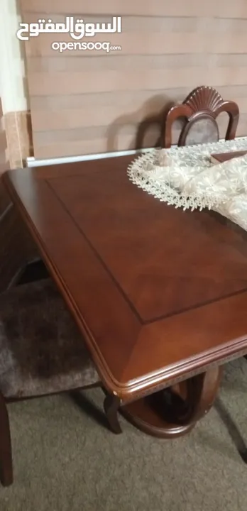 طاولة سفرة (مستعمل بحالة جديدة)