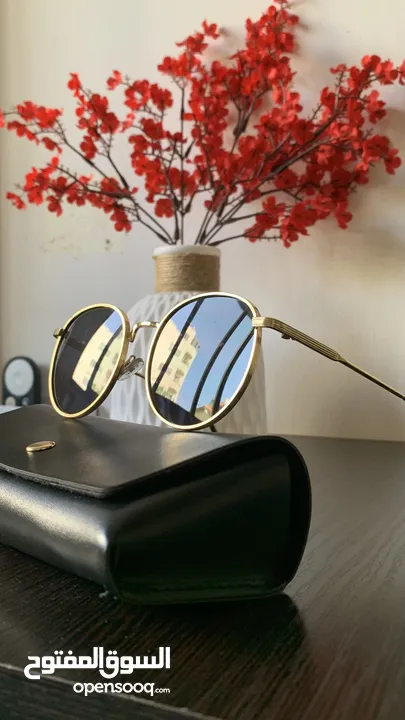 نظارة شمسية جديدة شبيهة بقصة ال RAYBAN