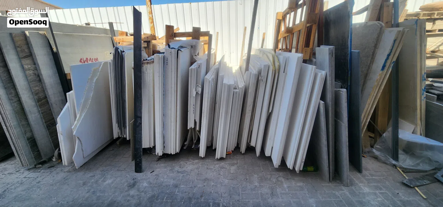 رخام ثاسوس كريستال يوناني الواح سماكه 20مم نوعيه فاخره مستوا قصور او بهو كبار الاعمال ارضيات او جدار