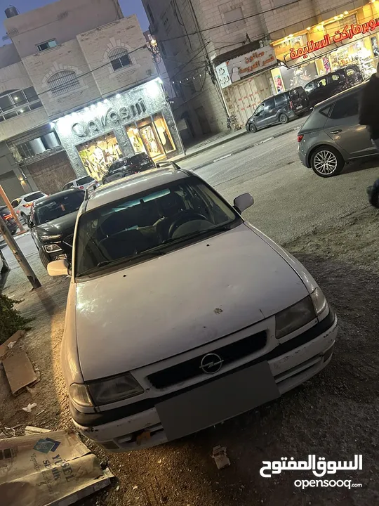 اوبل استرا