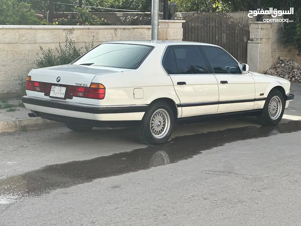 للبيع BMW 730 بحالة الوكالة