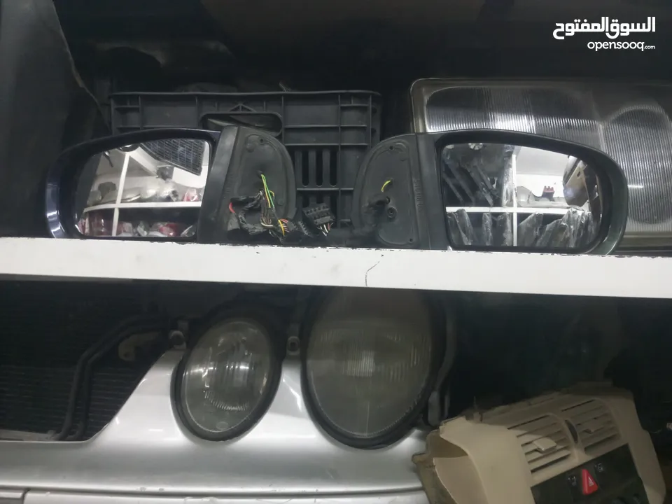 متوفر جميع انواع قطع غيار السيارات مرسيدس جديد ومستعمل
