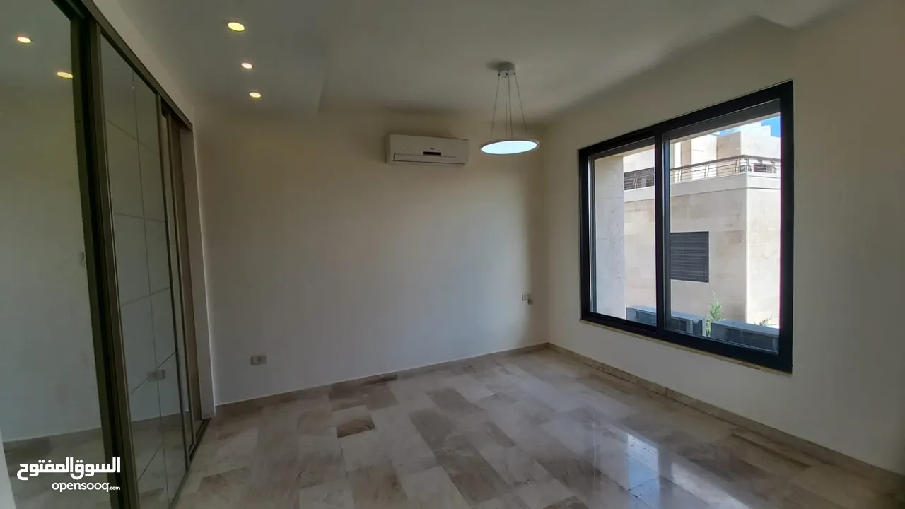 شقة شبه مفروشة للايجار في عبدون  ( Property 38830 ) سنوي فقط