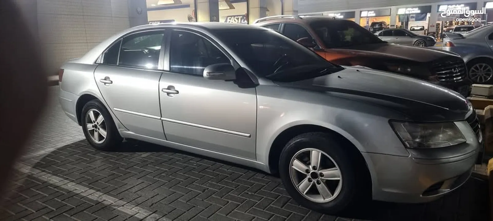 Hyundai sonata for sale  Using as personal car  Mileage: 276000 kms running Passing already done,