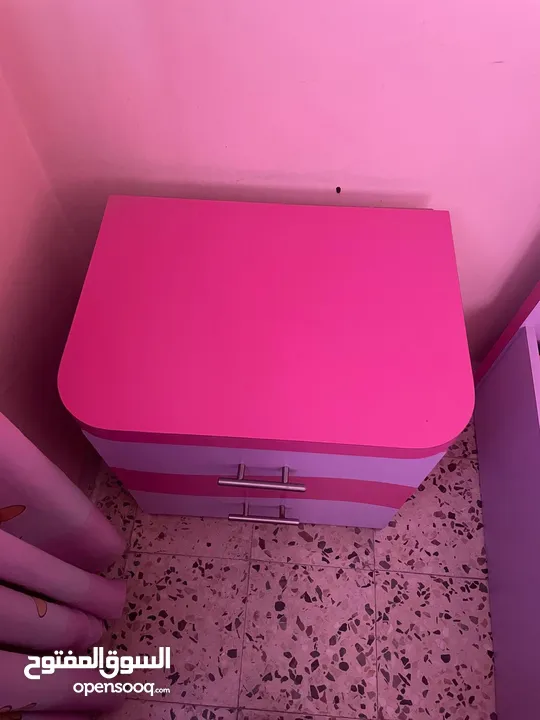 تخت مفرد 110*215 مع خزانه جرارين جانيبية