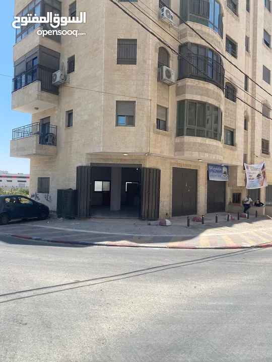 محلات او مخازن تجارية للبيع