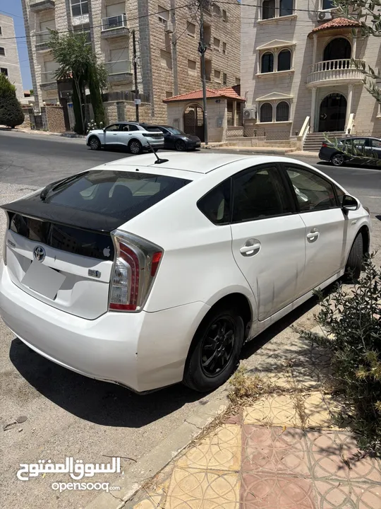 تويوتا بريوس 2015 للبيع