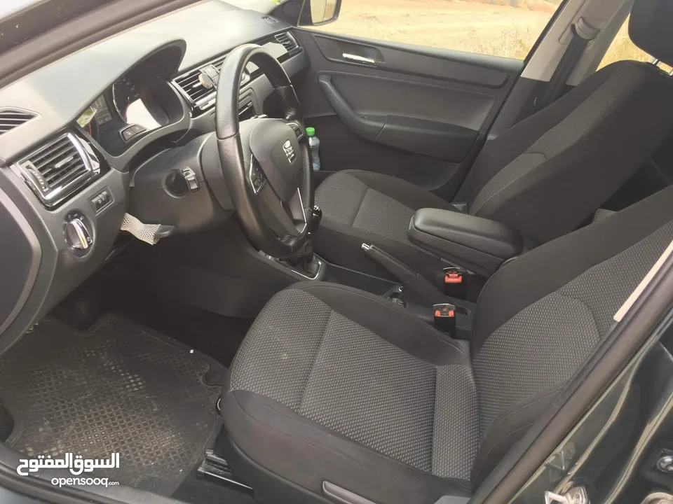 سيت تيليدو 2015 ترخيص 2015 مطور 1600 ديزل  كير عادي