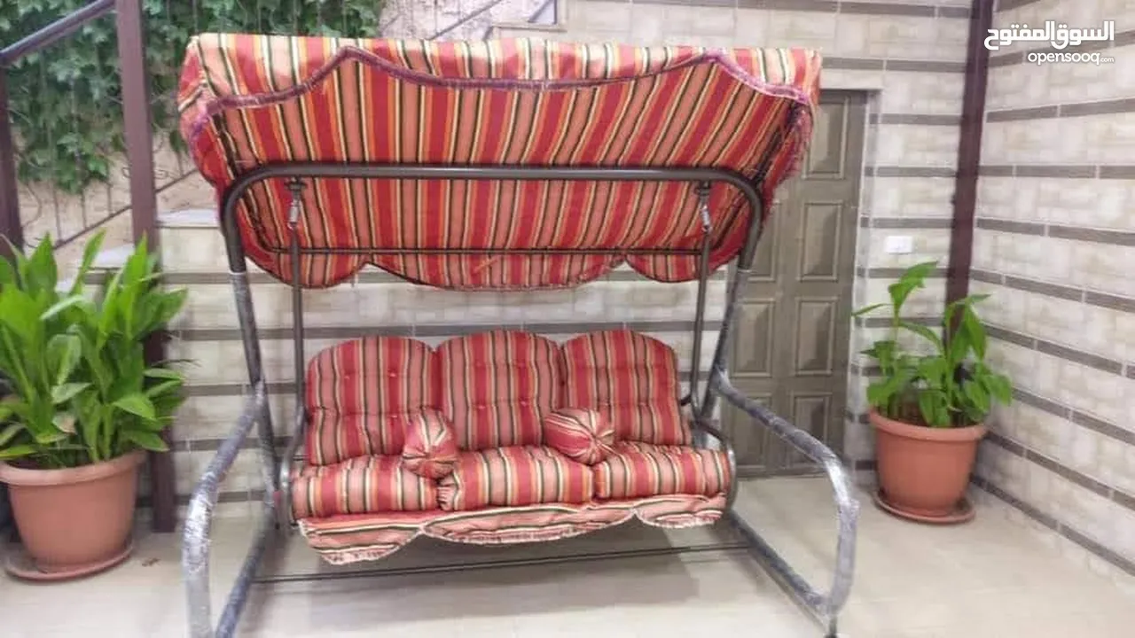 مراجيح ثلاثية ورباعيه وثنائيه  واطقم رتان  وكرسي هزاز وكل مستلزمات الحدائق والمزارع والمنازل