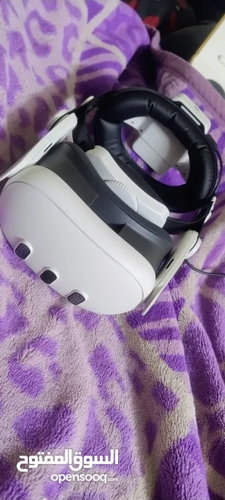 نظارة VR QUEST 3 4K 512GB من افضل واقوى النسخ والنظاره شبه جديدة استعمال مره فقط معها كل اغراضها + ح