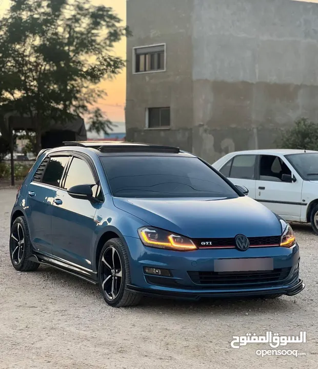 جولف 2014 Mk7.5 فل مع بانوراما / بالسعر المميز ع الكاش فقط