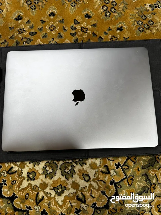 Apple macbook pro