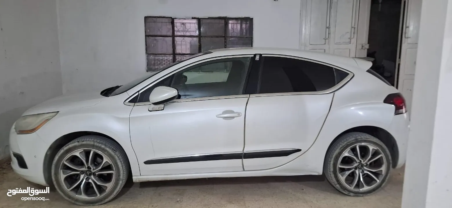 سياره ستروين c4 ds للبيع